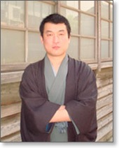近影(民谷)